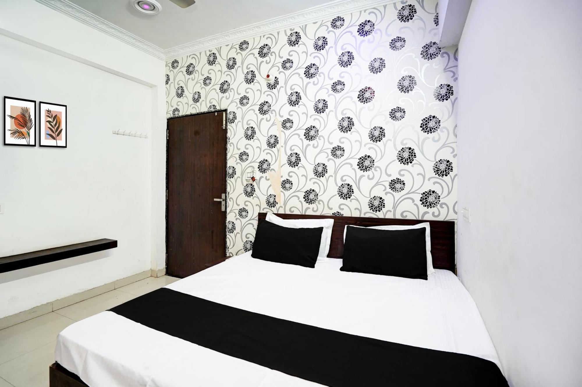 Hotel O Shree Ji Resort Ghatiaoli Eksteriør billede